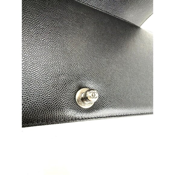 Chanel Caviar Quilted Medium Black Boy Flap Shoulder Bag - Picture 14 of 16